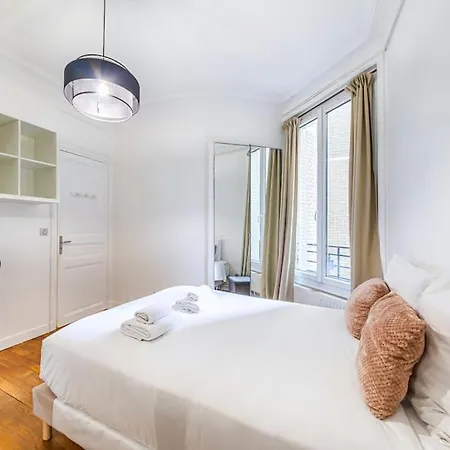 Apartment Haussmannien Proche Parc Des Princes